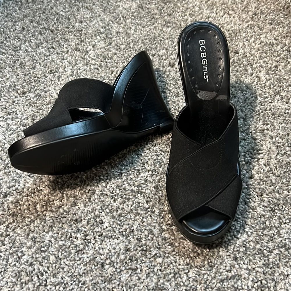 BCBG girls  slip on wedge shoes